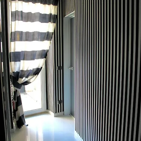 48 Fourty Eight Luxury Apartment *